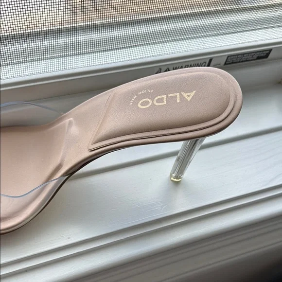 Aldo Transparent and Gold Heels - Picture 6 of 8